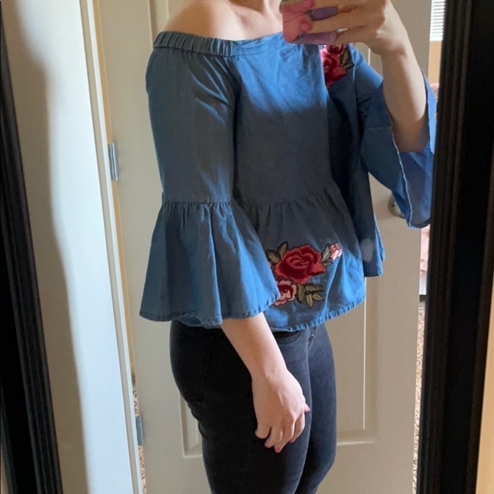 Ana Off the Shoulder Denim Floral Blouse - Picture 3 of 9
